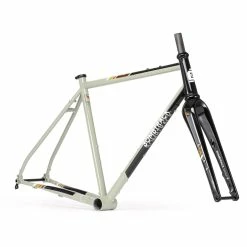 Kit Cadre Bombtrack Audax 2021 17 Kit Cadre Bombtrack Audax 2021 -Magasin De Roues kit cadre bombtrack audax 2021 gravel ultra distance acier fourche carbone oeillet baroudeur cycles lyon right side