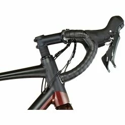 Marin Bikes Vélo Gravel Marin Gestalt 2.5 Noir Et Rouge 700C -Magasin De Roues marin gestalt gravel alu carbon 2.5 route endurance bikepacking baroudeur cycles lyon 4 6ad8b886 9c6d 443b aa6e f53ee63df3f6