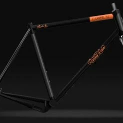 Kit Cadre Rodeo Labs Flaanimal 5.0 29 Kit Cadre Rodeo Labs Flaanimal 5.0 -Magasin De Roues rodeo labs flaanimal 5 0 kit cadre velo gravel acier carbone baroudeur cycles lyon naked orange