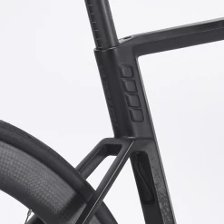 Vélo Sunn GP Finest 7 Vélo Sunn GP Finest -Magasin De Roues sunn gp finest velo route road bike carbon aero di2 baroudeur cycles lyon backside zoom