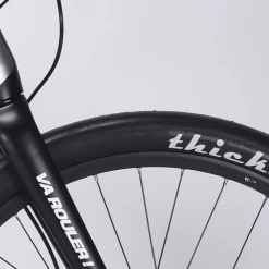 Vélo Électrique Sunn Volt S2 -Magasin De Roues sunn volt s2 velo route sportif fitness ville electrique assistance vae mixte baroudeur cycles lyon front zoom