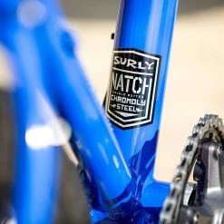 Vélo Surly Bridge Club 700C 2021 -Magasin De Roues surly bridge club 700c gravel bike touring acier baroudeur cycles lyon bottom bracket