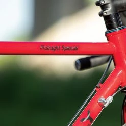 Surly Midnight Special 650B -Magasin De Roues surly midnight special sour strawberry sparkle velo gravel baroudeur cycles lyon 9