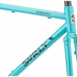 Kit Cadre Acier Surly Straggler -Magasin De Roues surly straggler chlorine dream blue kit cadre gravel acier randonee bikepacking baroudeur cycles lyon front